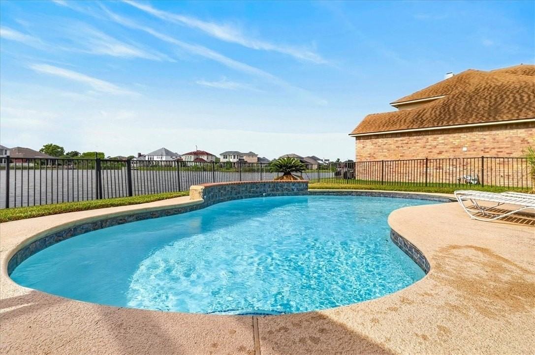 7414 Lake Micala Dr - Photo 2 of 39