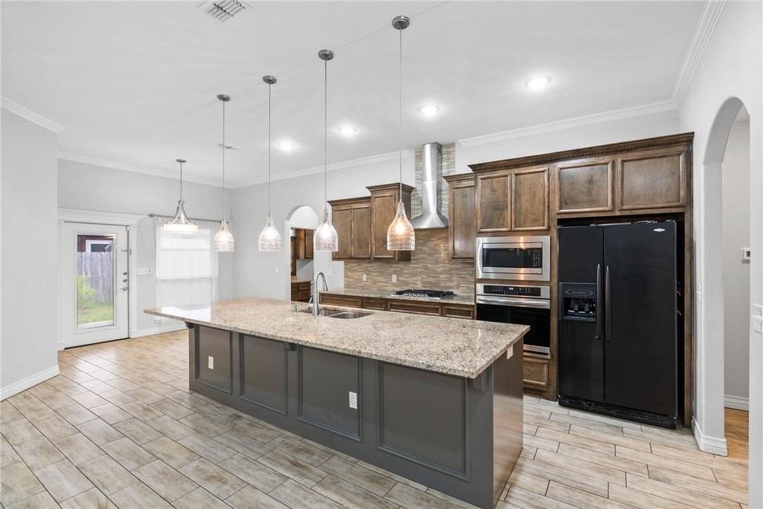 7813 Iron Man Dr - Photo 5 of 28