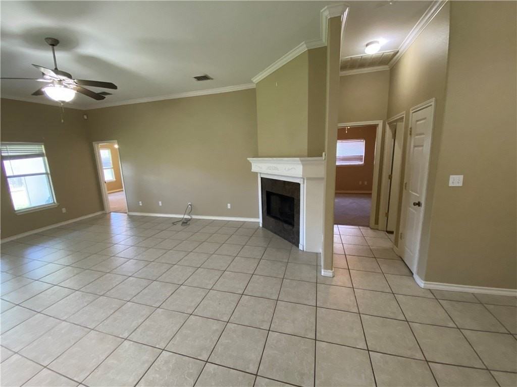 3814 Kitty Ln - Photo 3 of 25
