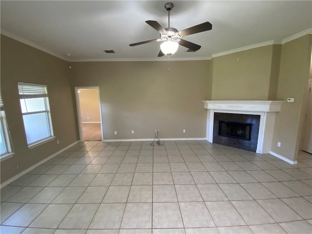 3814 Kitty Ln - Photo 4 of 25