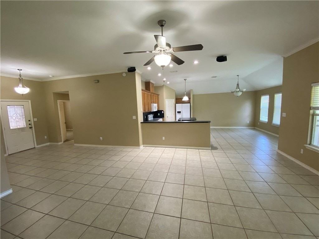3814 Kitty Ln - Photo 5 of 25