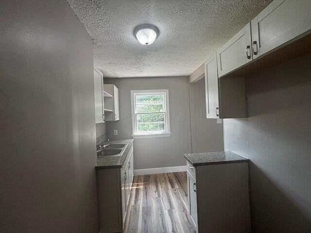 1335 E 25th Ave - Photo 5 of 14