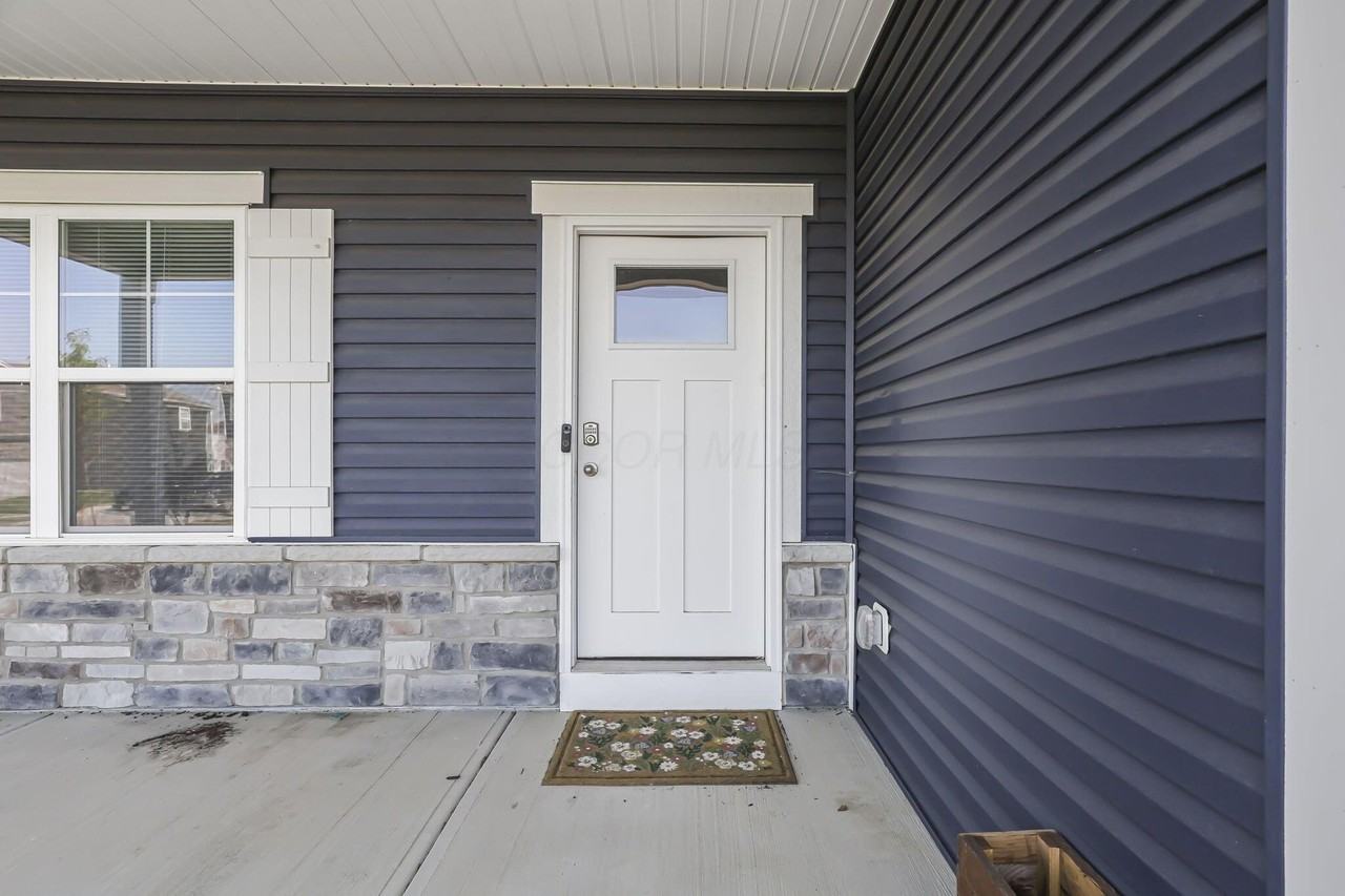 758 Leslie Dr - Photo 2 of 50