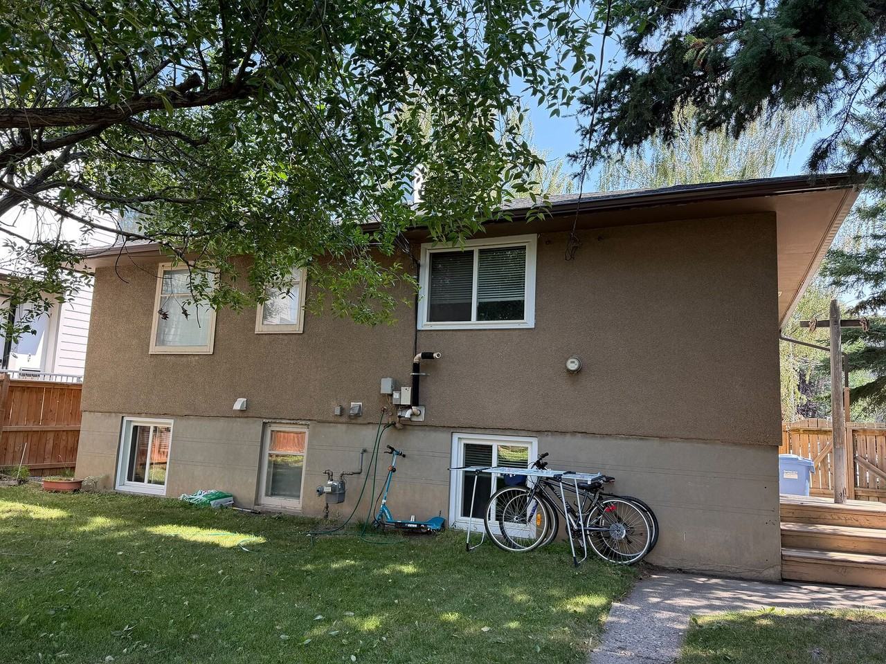 1935 36 St Sw - Photo 3 of 8