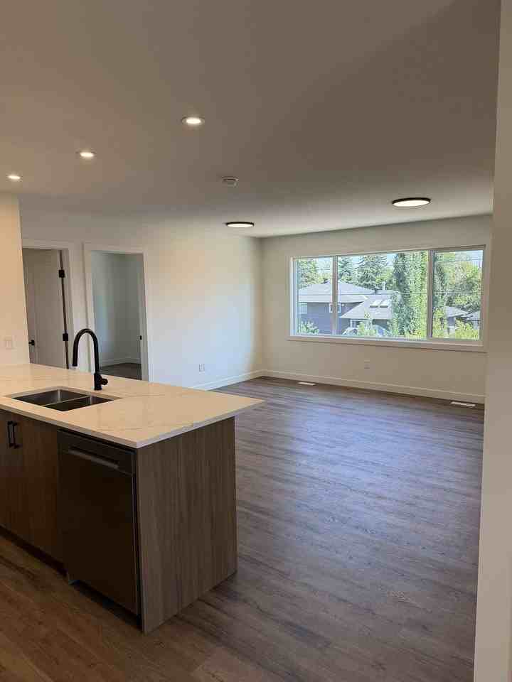 14 Gladeview Cres Sw - Photo 5 of 16