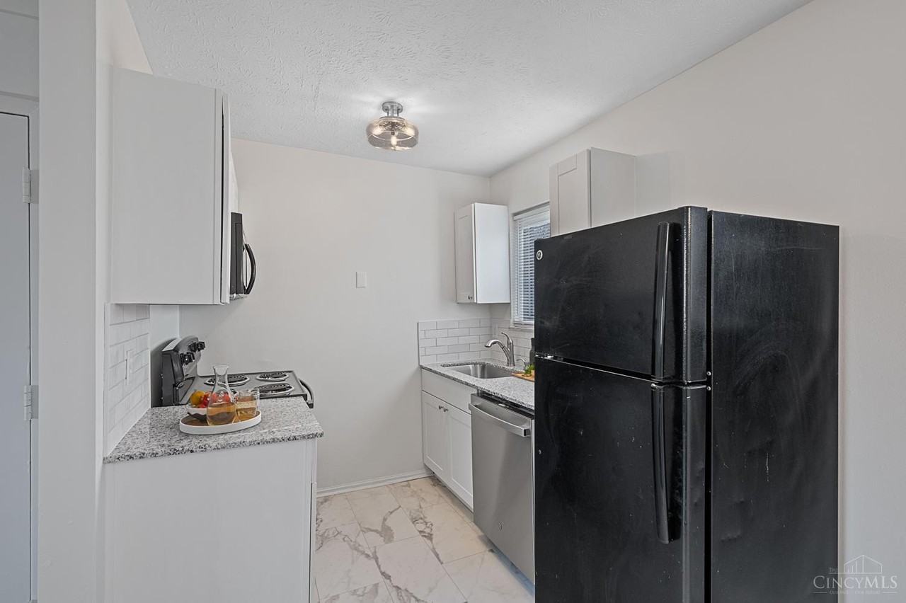 2638 Stanton Ave #2 - Photo 4 of 9
