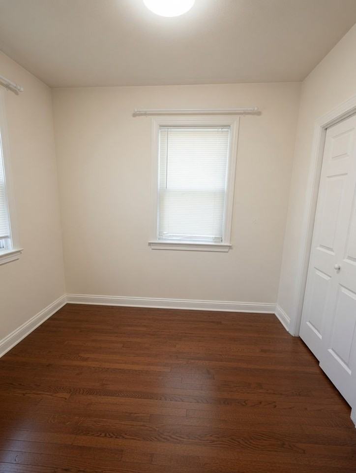22 Duval St - Photo 3 of 10