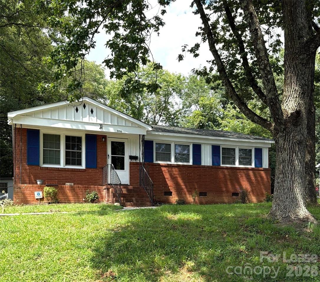 4410 Brooktree Dr - Photo 2 of 20