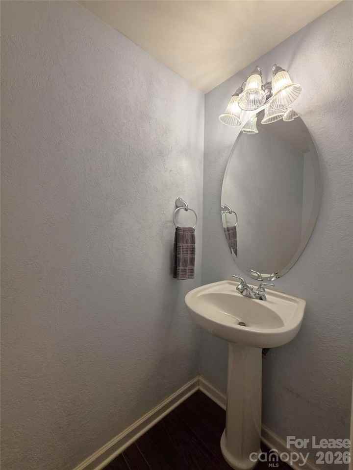 14536 Reese Blvd W - Photo 5 of 25
