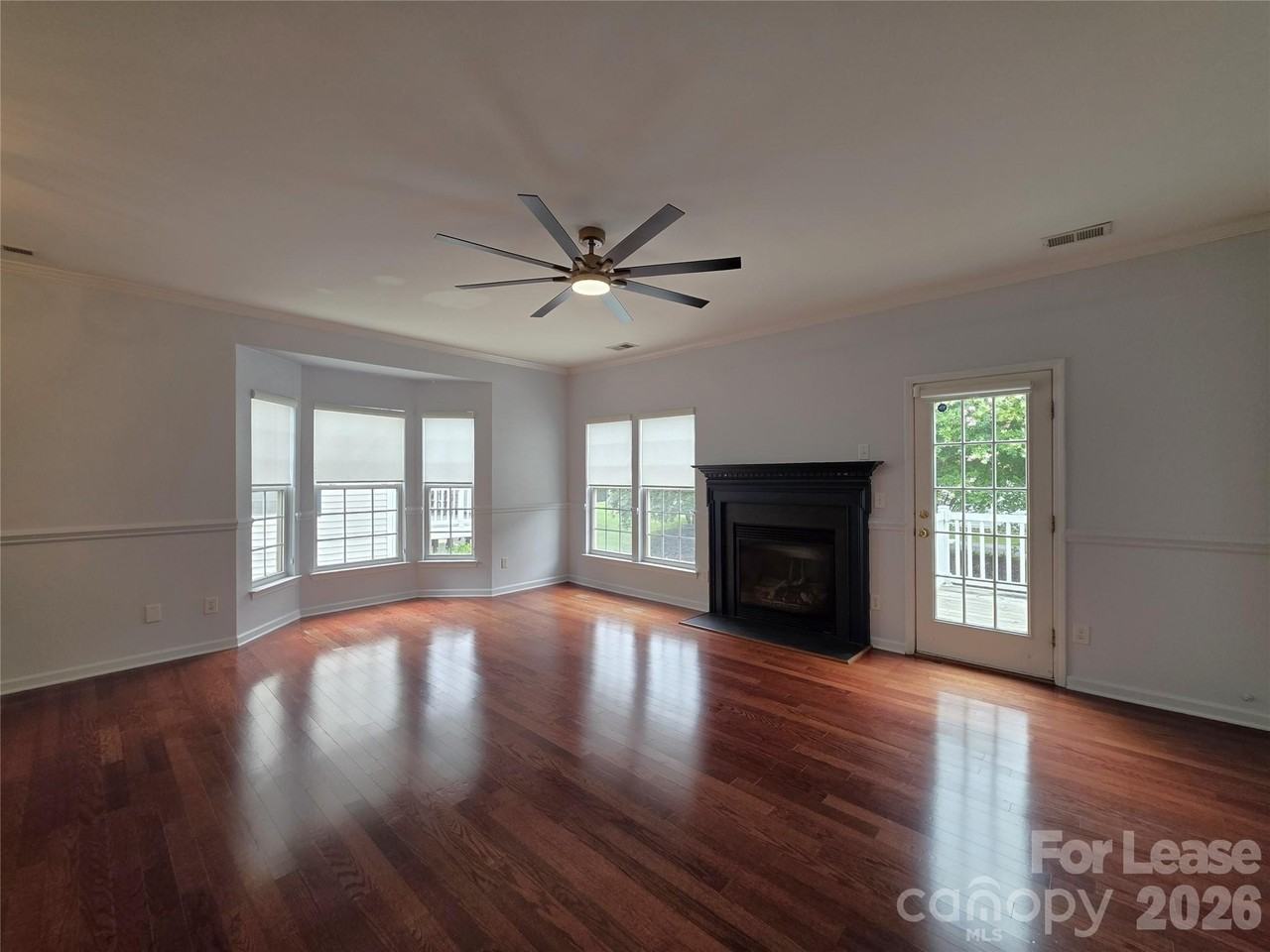 14536 Reese Blvd W - Photo 7 of 25