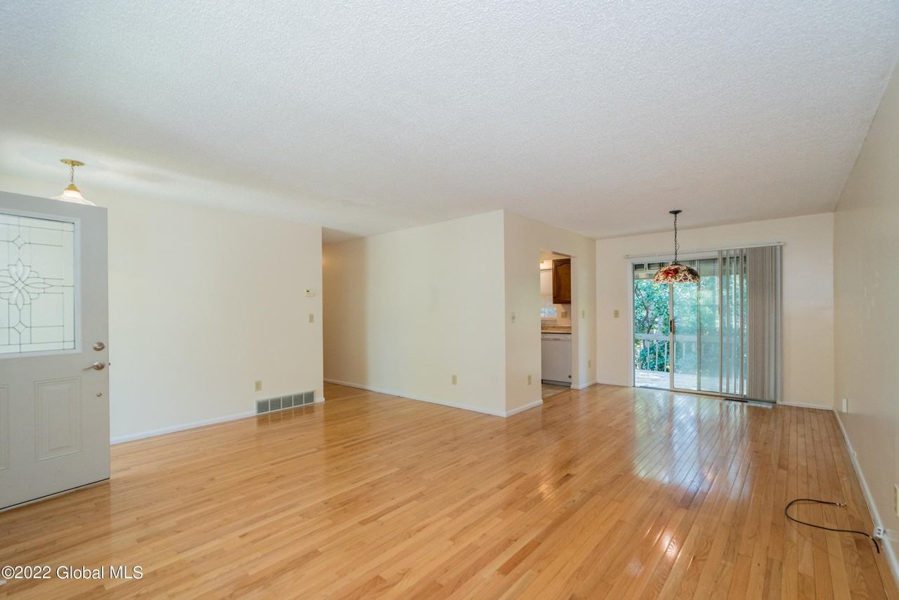 29 Quail Ct - Photo 6 of 19