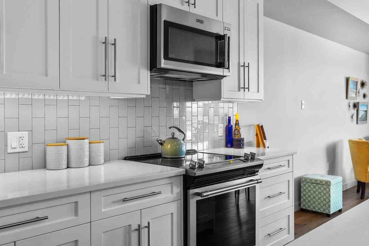 3630 Green Square A - Photo 3 of 20