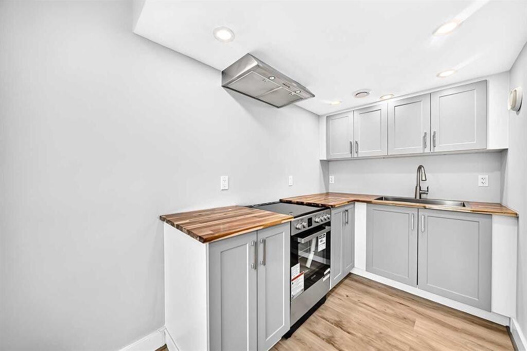 100 Quigley Close - Photo 6 of 8