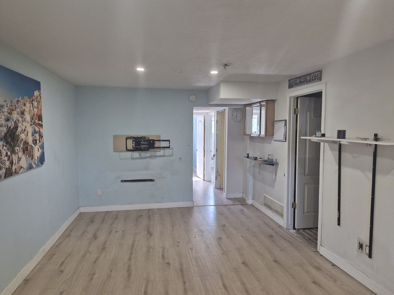 1329 35 St Se - Photo 2 of 20