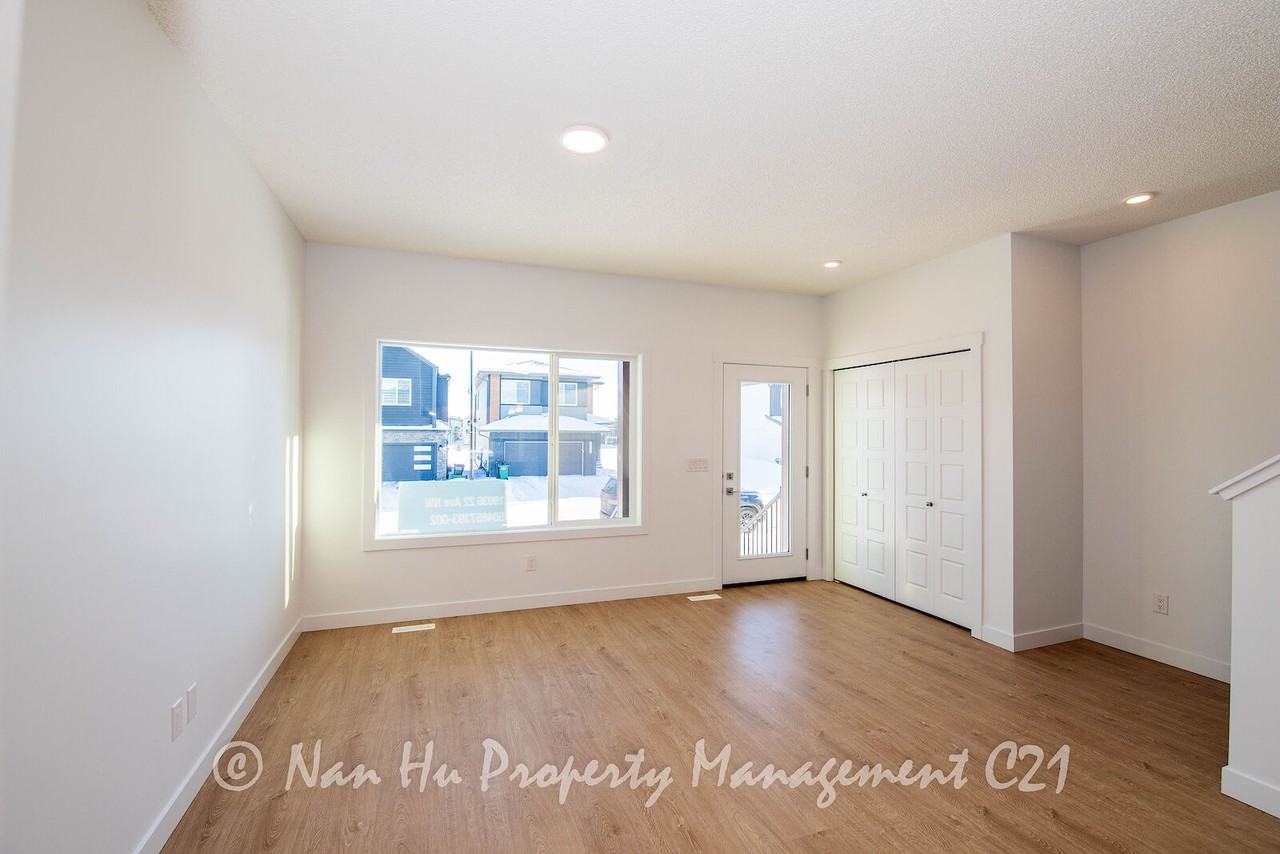 19036 22 Ave Nw - Photo 2 of 21
