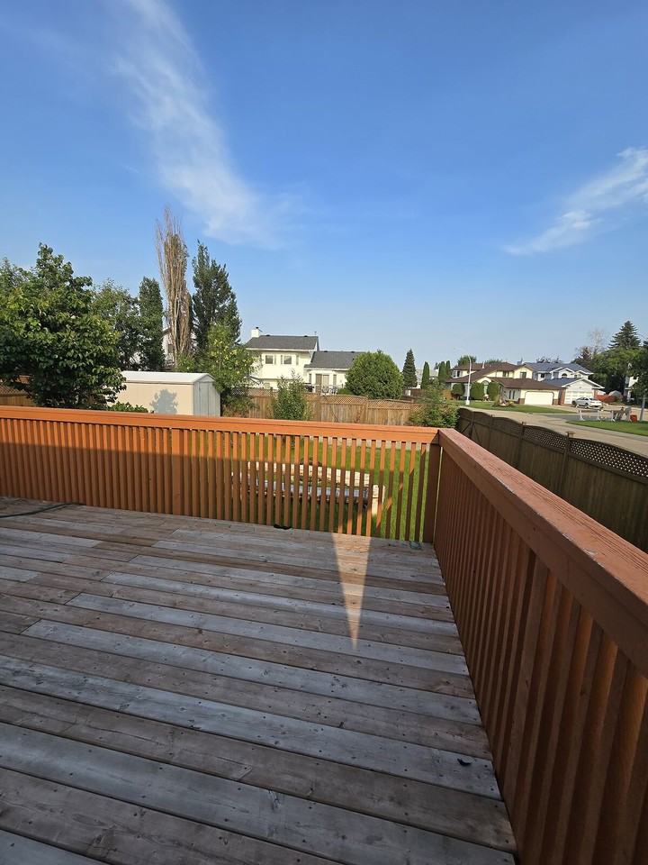 6104 152c Ave Nw - Photo 5 of 30