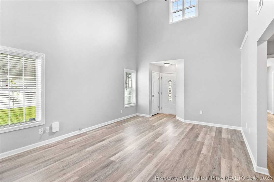 118 Newport Ct - Photo 7 of 37