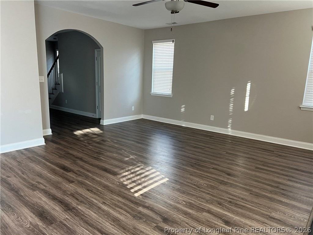 312 Derby Ln - Photo 2 of 21