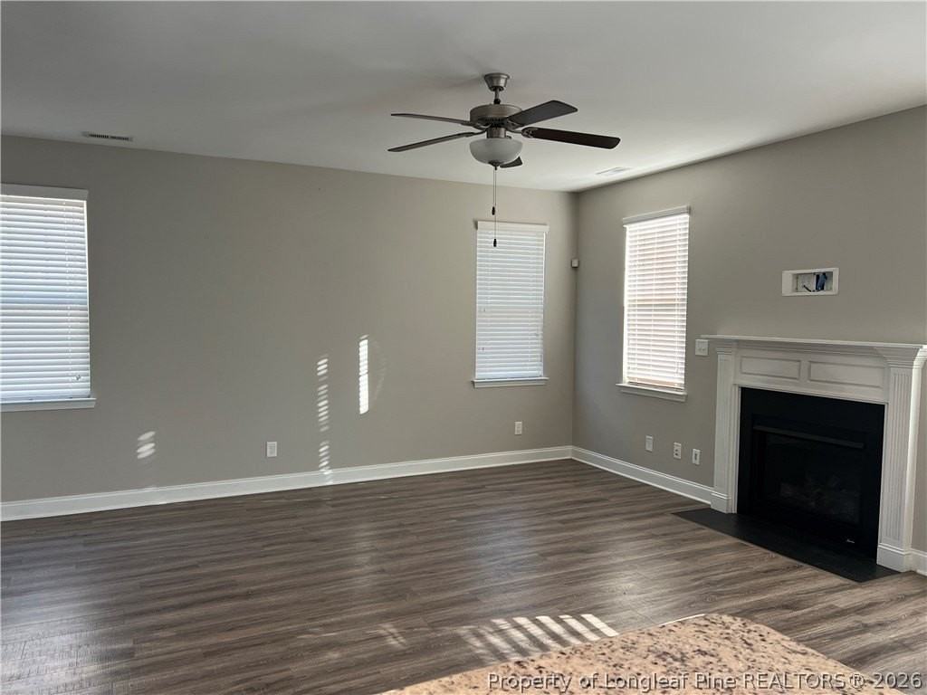 312 Derby Ln - Photo 3 of 21