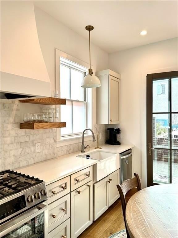 210 Glasgow Ln - Photo 7 of 50
