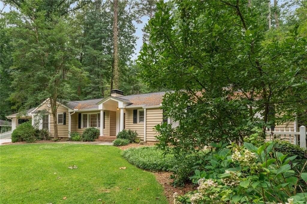 2986 Mornington Dr Nw - Photo 4 of 25