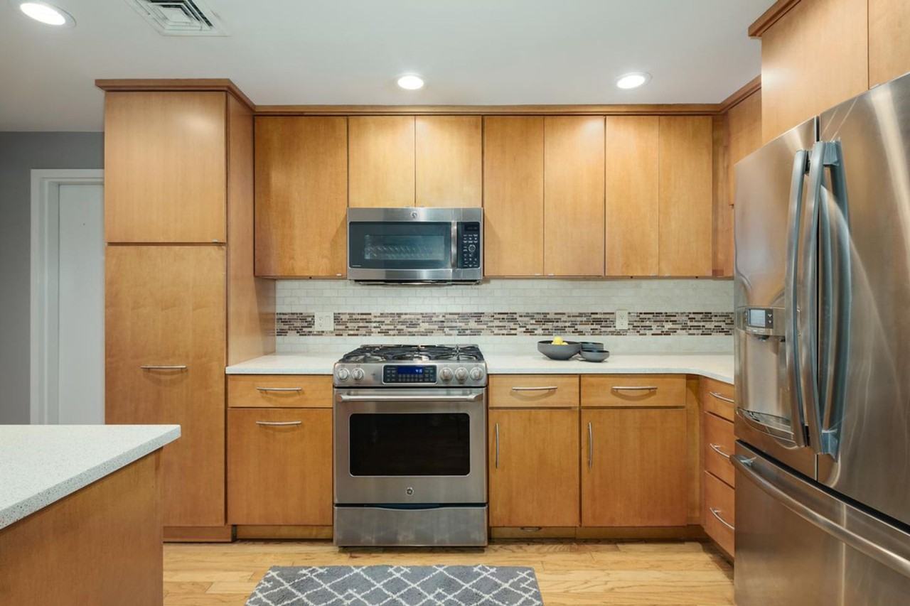 2138 Lombard St Apt 2a - Photo 4 of 16