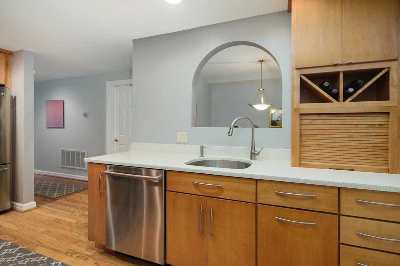 2138 Lombard St Apt 2a - Photo 5 of 16