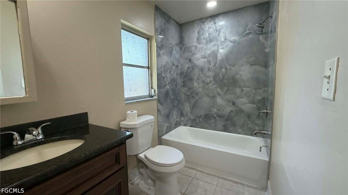 3713 Washington Ave #3 - Photo 6 of 9