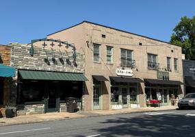 featured image of 841 835, 839, 841 REYNOLDA ROAD