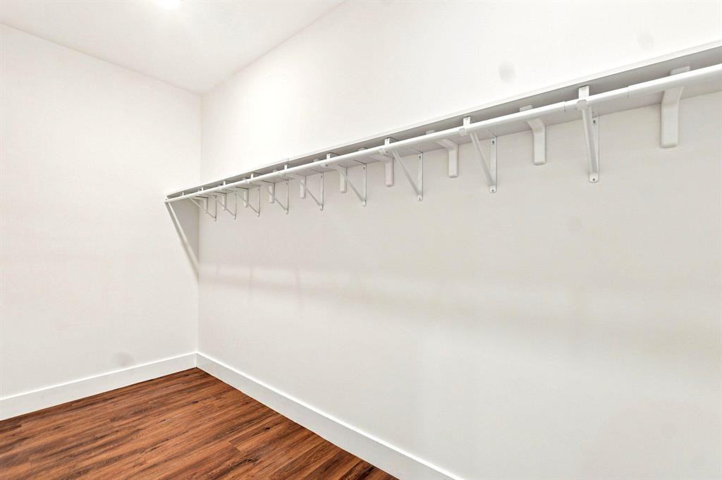 432 NE 16 Street #1 - Photo 7 of 16