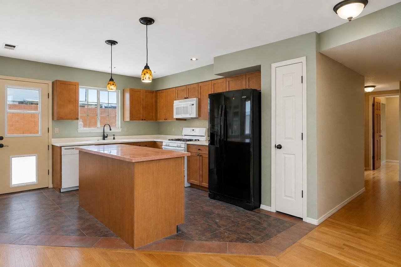 6716 Carney Ave Nw - Photo 7 of 21