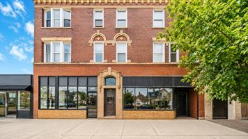 featured image of 3401 W Armitage Ave #2