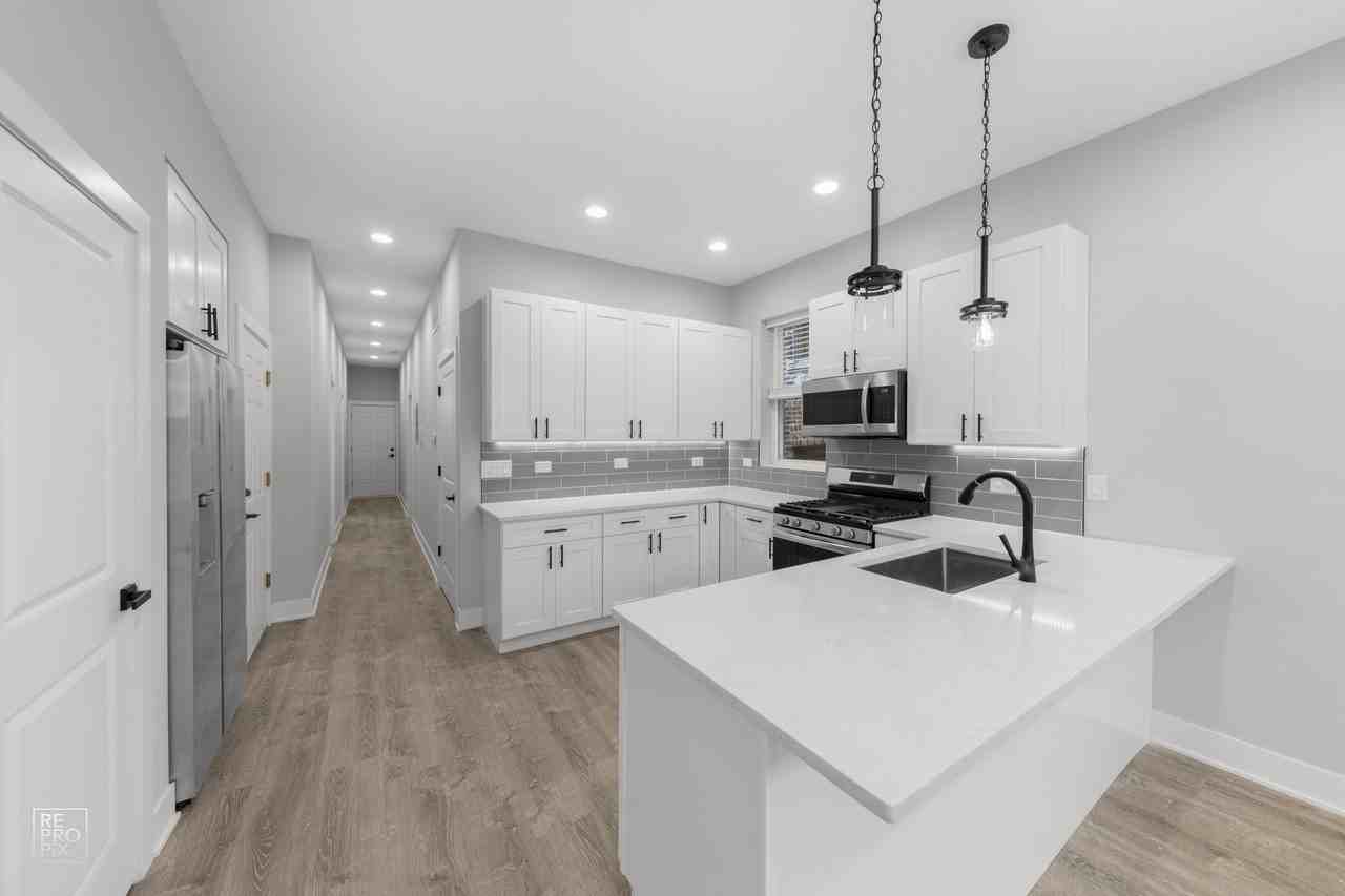 2317 W Taylor St #3F - Photo 2 of 12