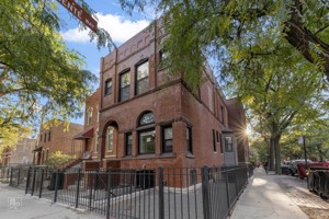 featured image of 700 S Loomis St #G