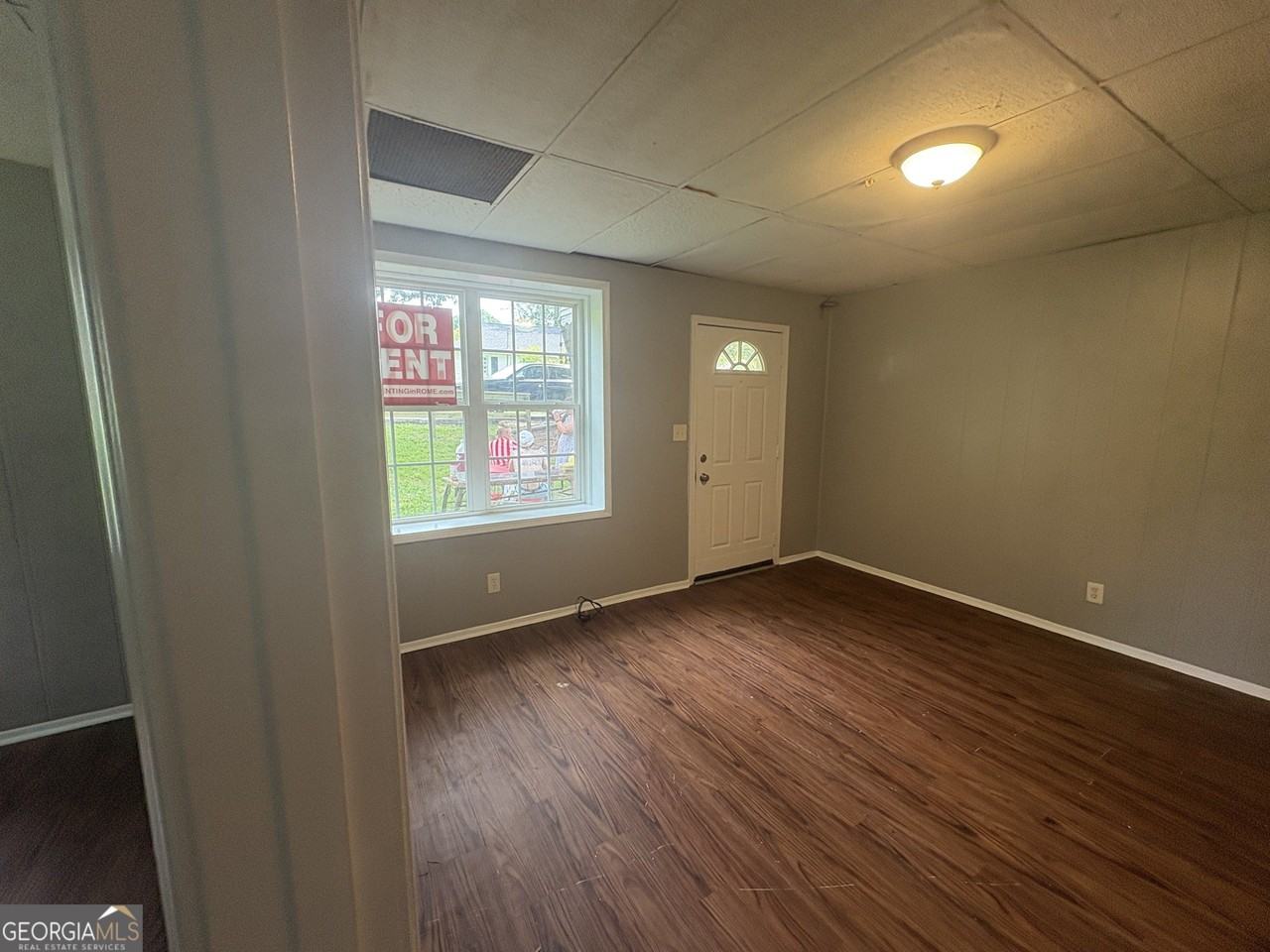 207 Reynolds St Ne #6F - Photo 2 of 9
