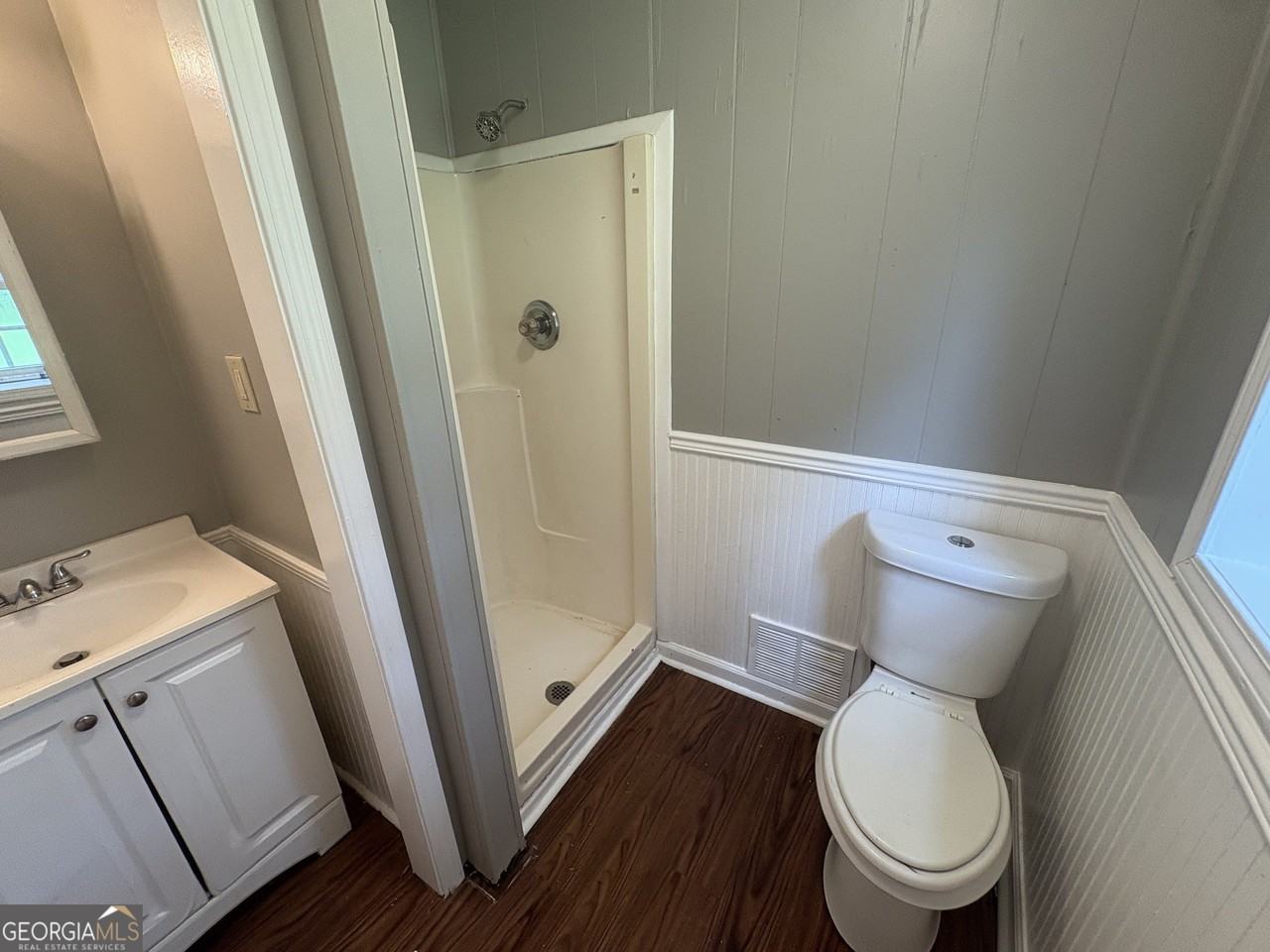 207 Reynolds St Ne #6F - Photo 7 of 9