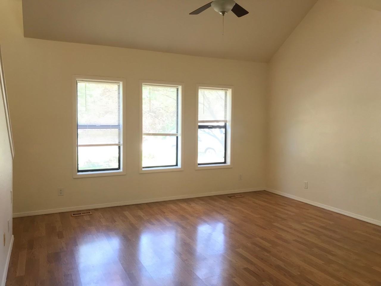 4271 N Pennfield Pl - Photo 6 of 26