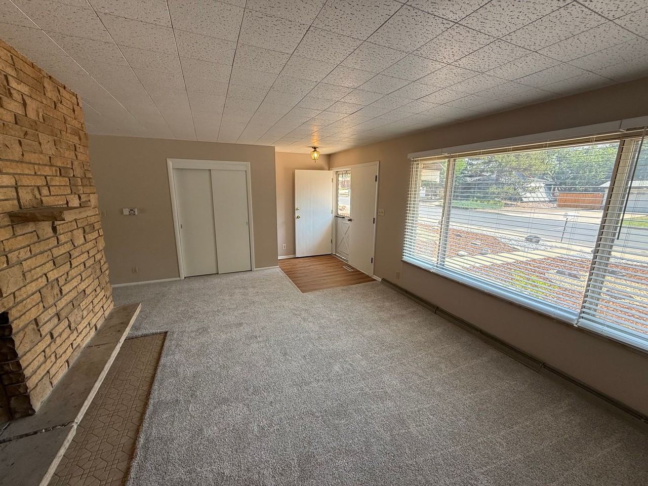 1575 S Marshall St - Photo 3 of 28