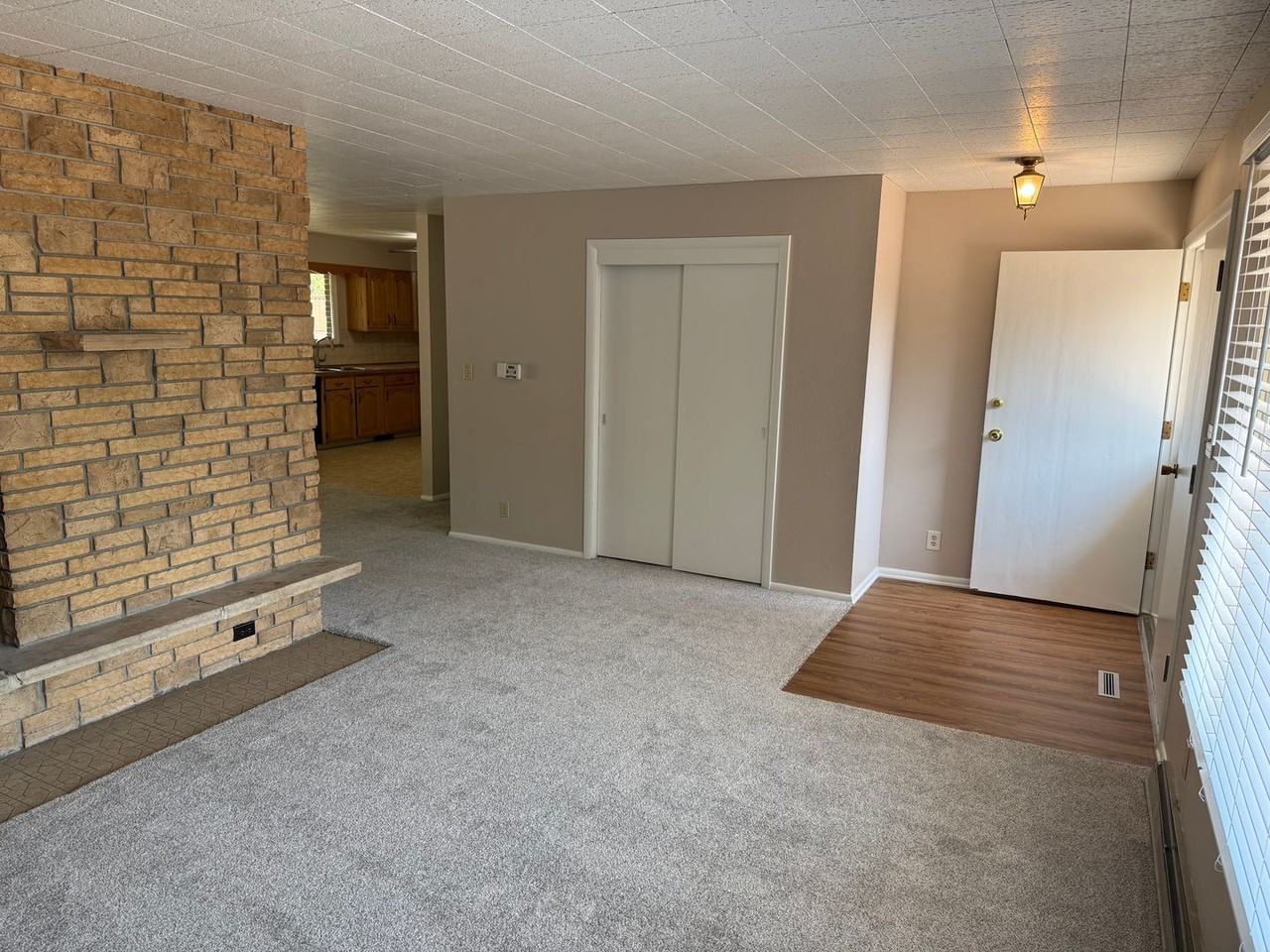1575 S Marshall St - Photo 4 of 28