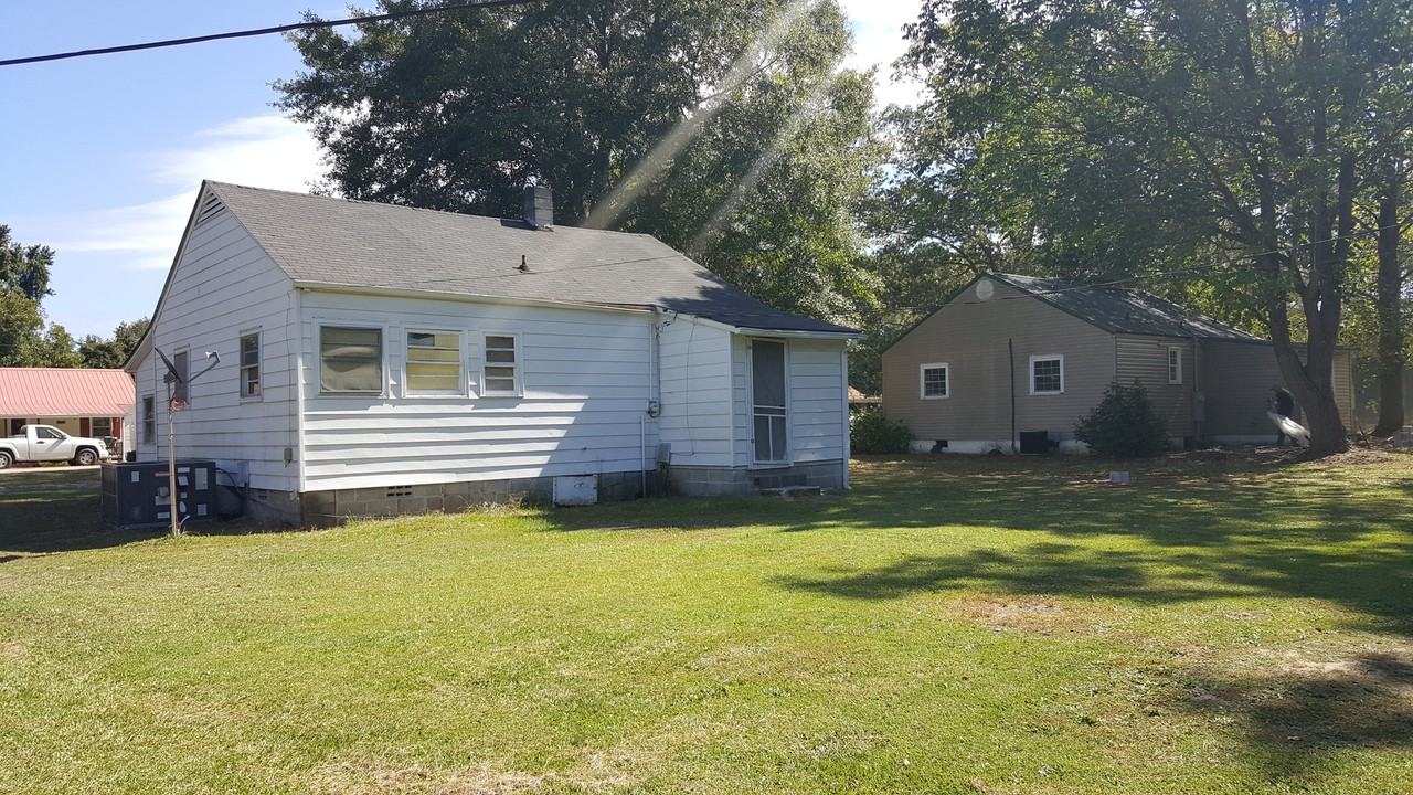 18380 Marston Rd - Photo 3 of 12