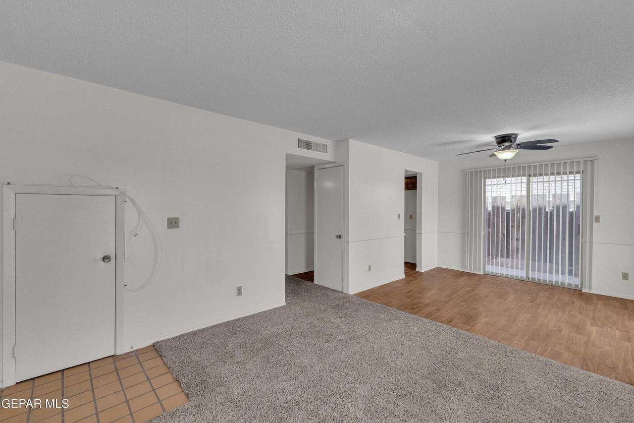 10537 Gran Cima Ln #D - Photo 5 of 20