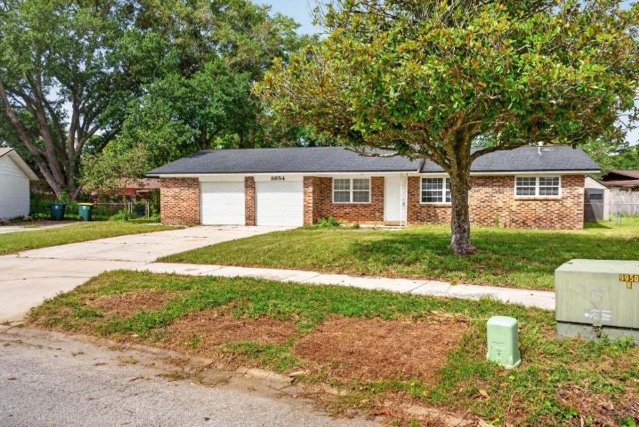 9954 Larkdale Ct - Photo 3 of 37