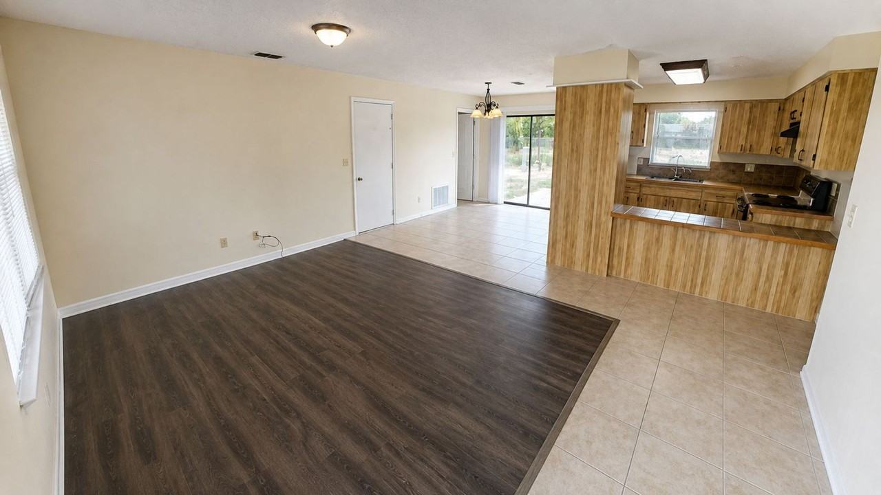 12350 Se 100th Ave - Photo 2 of 7