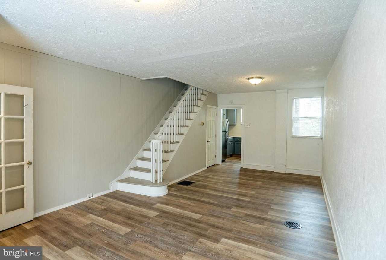 1420 S Hicks St - Photo 3 of 15