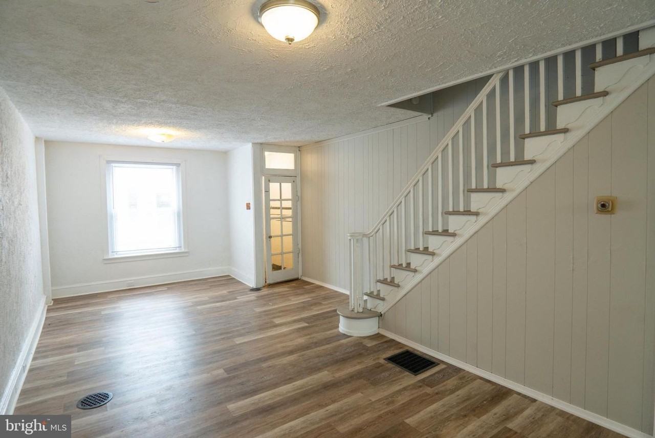 1420 S Hicks St - Photo 4 of 15