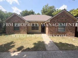 featured image of 808 Metropolitan St
