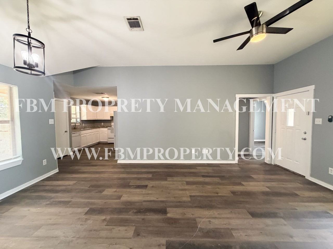 808 Metropolitan St - Photo 5 of 23