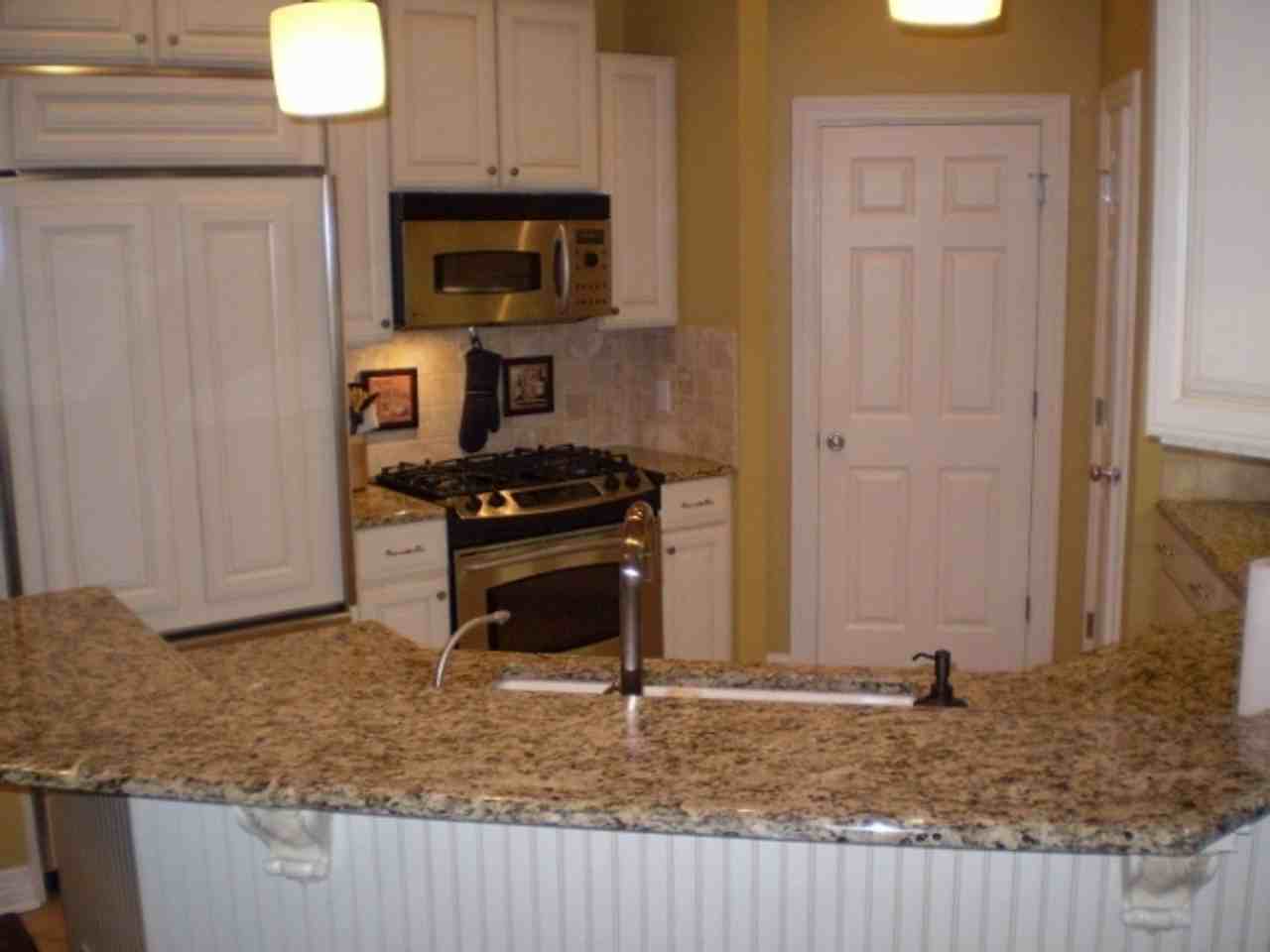 2471 Brookside Dr - Photo 4 of 6