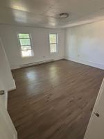 featured image of 33 N Meade St