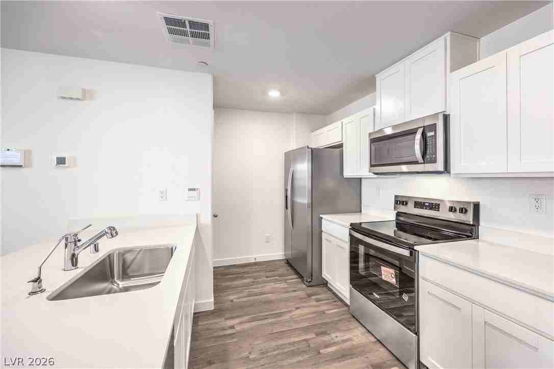 920 Rosy Starling St - Photo 7 of 23